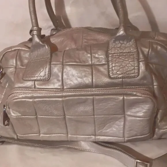 Badgley Mischka Kisha Large Bag - Picture 2 of 14